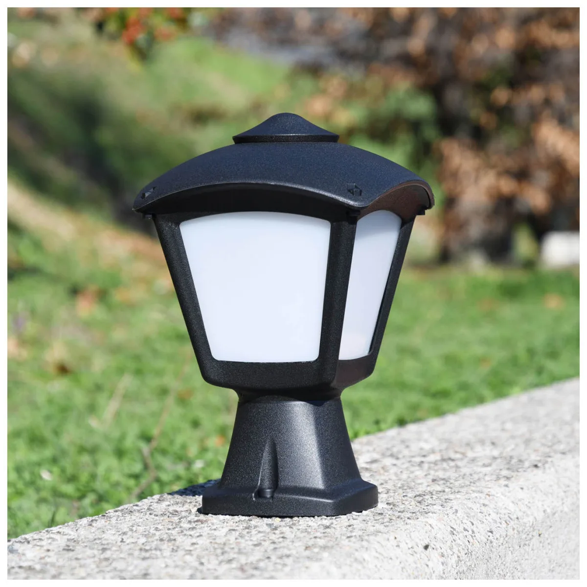 Lampa Gradina 1XE27 IP55 Neagra Roby  1
