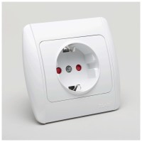 Priza Schuko 16A cu protectie copii, alb, gama Zirve - detaliu