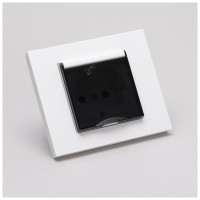 Priza Schuko cu capac si protectie copii 16A alba Grano - ambalaj