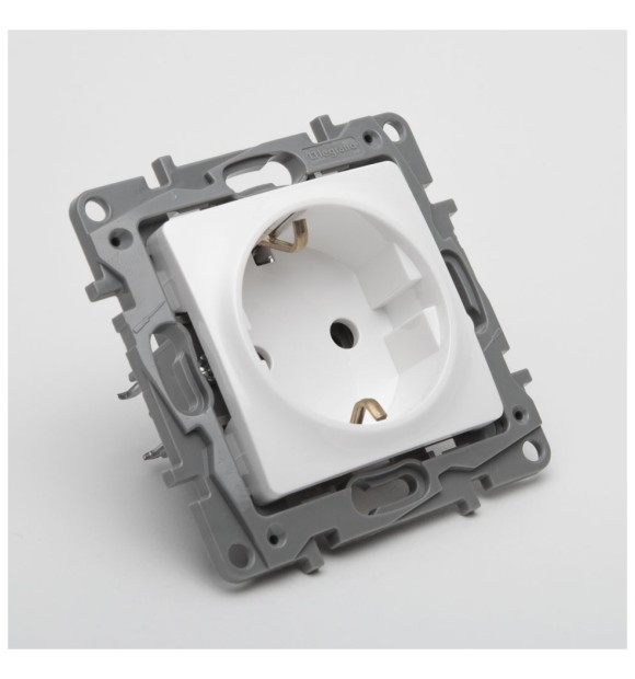 Priza Schuko 16A alb Salbei Legrand, cu contact de protectie