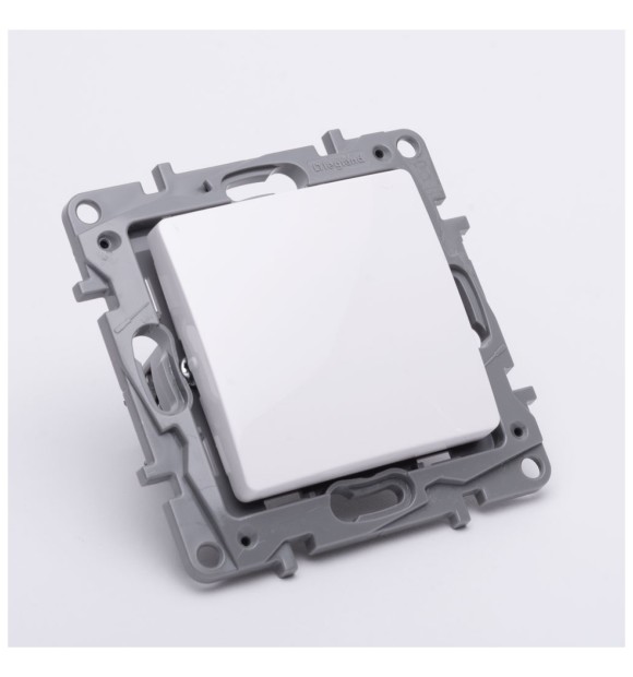 Intrerupator cruce 10A alb Salbei Legrand