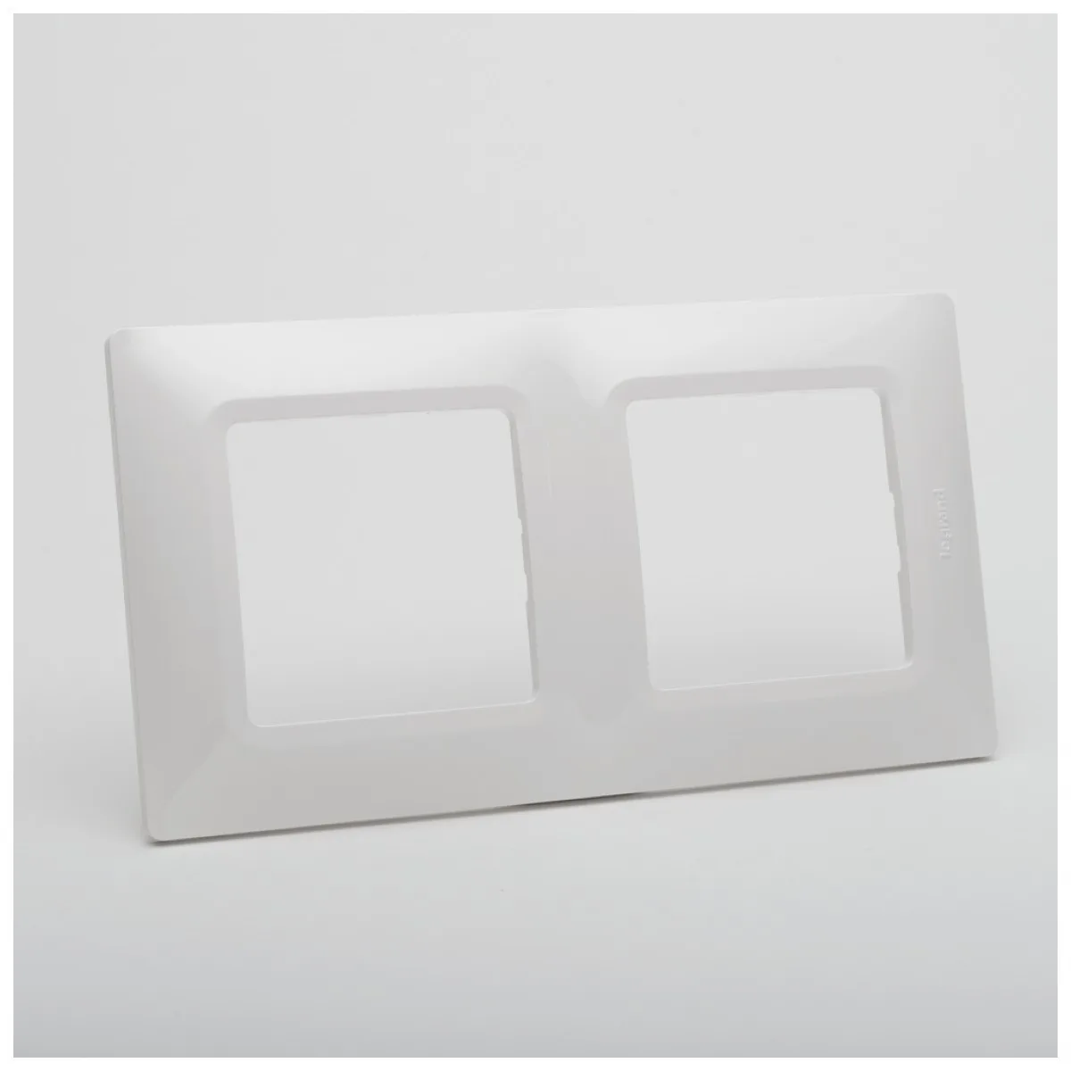 Rama 2 posturi alb Salbei Legrand pentru aparataj modular