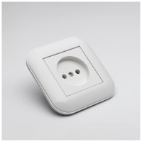 Priza simpla fara contact de protectie 16A alba Loft Ovivo - detaliu