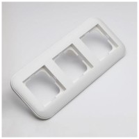 Rama 3 posturi alb gama Loft Ovivo - ornament aparataj
