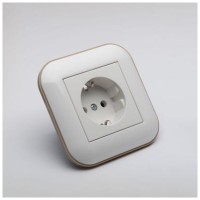 Priza Schuko 16A alb/Kraft, gama Loft - Ovivo